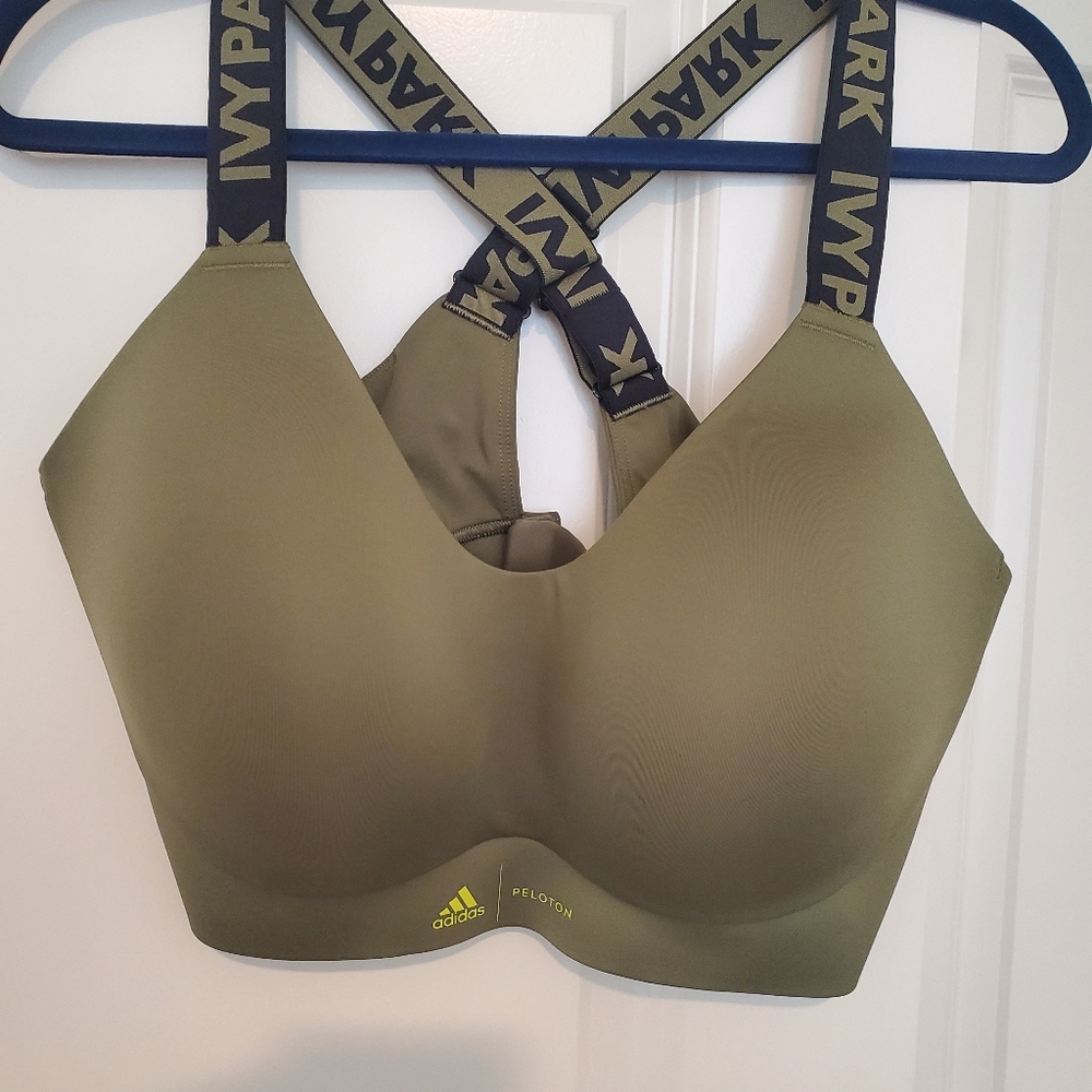 NWT Ivy Park x Peloton Bra